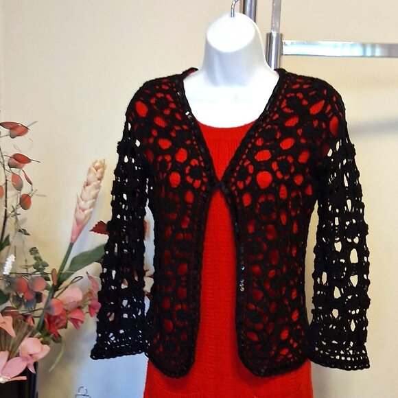 NWOT Simon Chang Black Floral Crochet Knitwear Sweater Blouse Top Size S - Picture 4 of 7